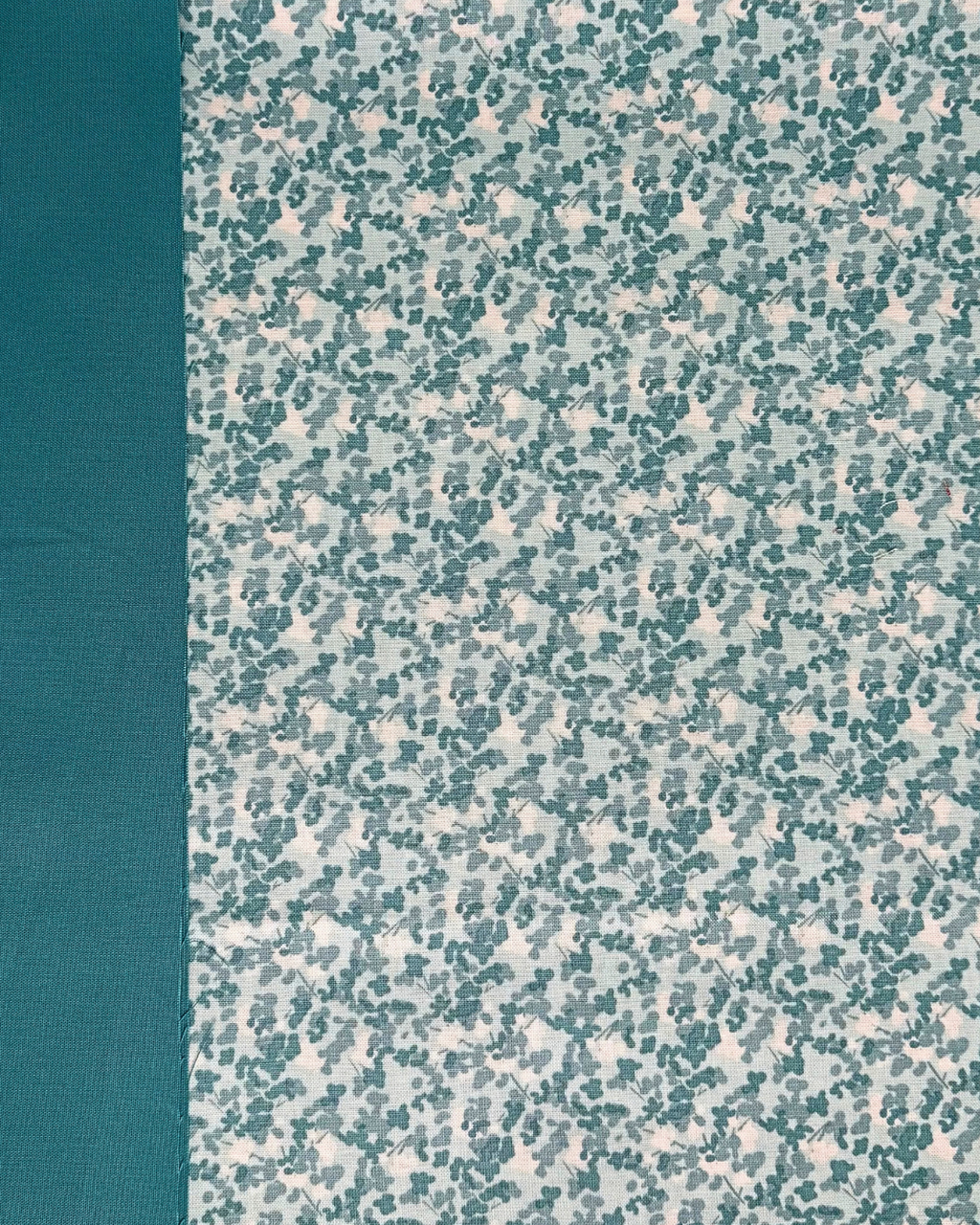 Lush Complete Quilt Kit - Throw - Lori Holt Bee Dots B