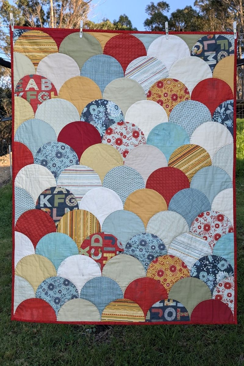 Clamshell Quilt Kit - Throw - Odds & Ends